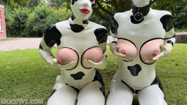 Hucows.com - Anc1lla & Miss Fetilicious – latex hucows outdoors